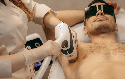 جلسة ليزر للرجال لمنطقة من اختيارك مع الرتوش